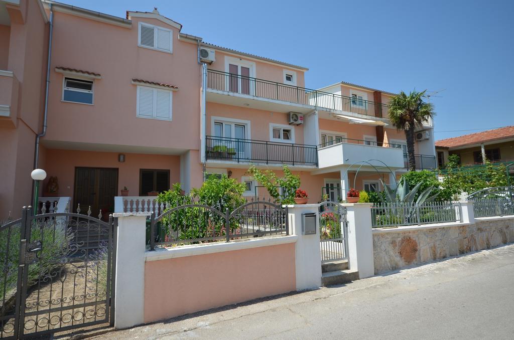 Apartments And Room Zinka Vodice Ngoại thất bức ảnh