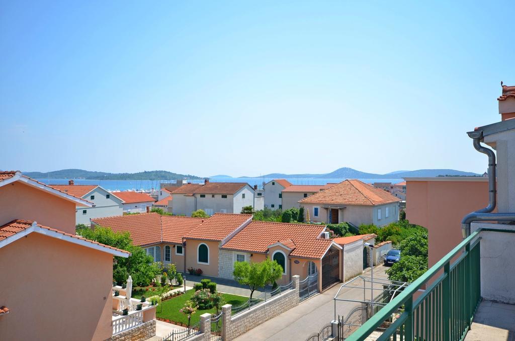 Apartments And Room Zinka Vodice Ngoại thất bức ảnh
