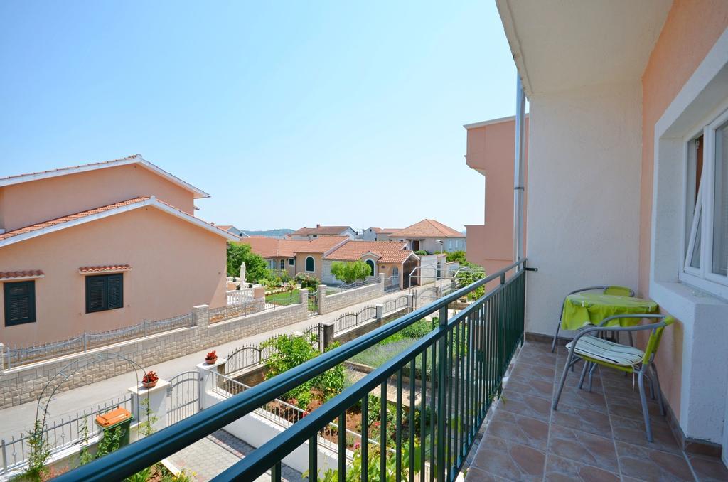 Apartments And Room Zinka Vodice Ngoại thất bức ảnh